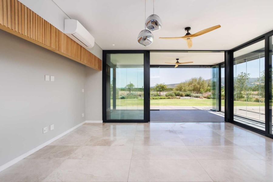 To Let 5 Bedroom Property for Rent in Val De Vie Estate Western Cape